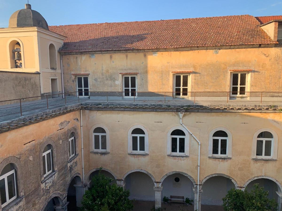 Il Chiostro Bed and Breakfast Massa Lubrense Exteriör bild