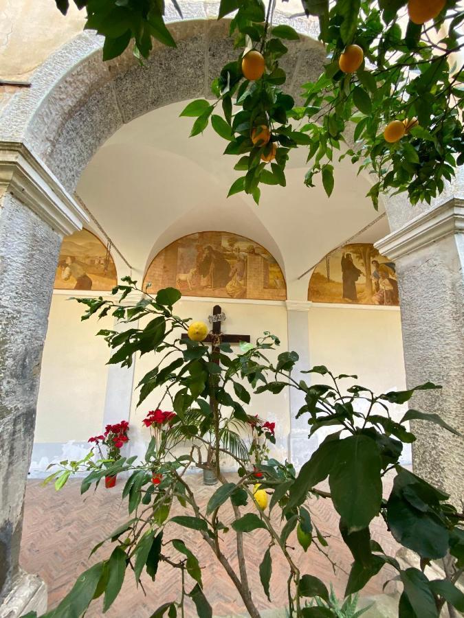 Il Chiostro Bed and Breakfast Massa Lubrense Exteriör bild